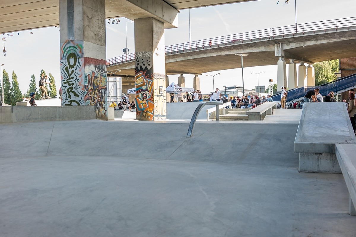 Dordrecht Maasplaza skatepark